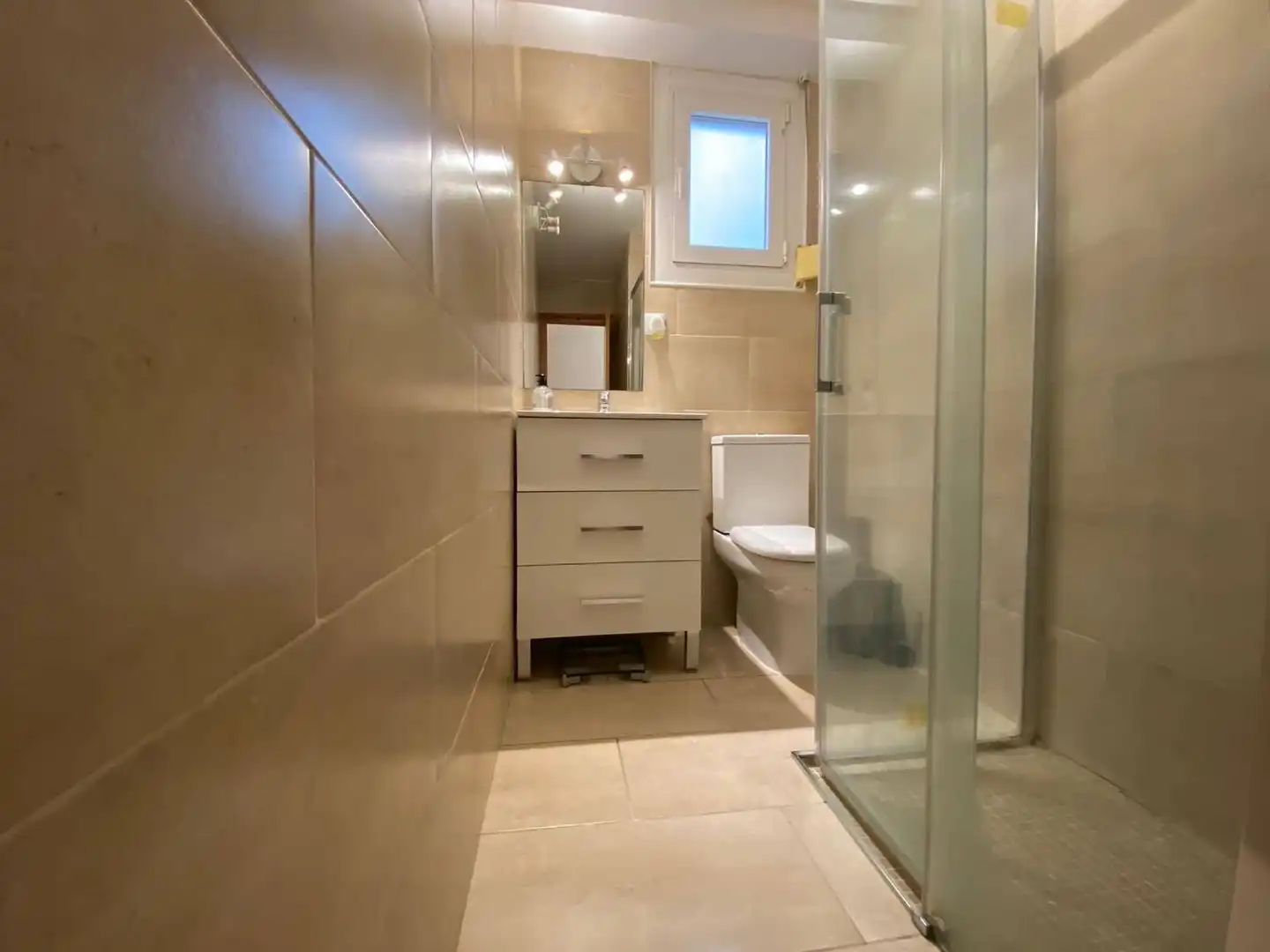 Badezimmer von Wohnungen zur Miete in  Palma de Mallorca mit Parkett