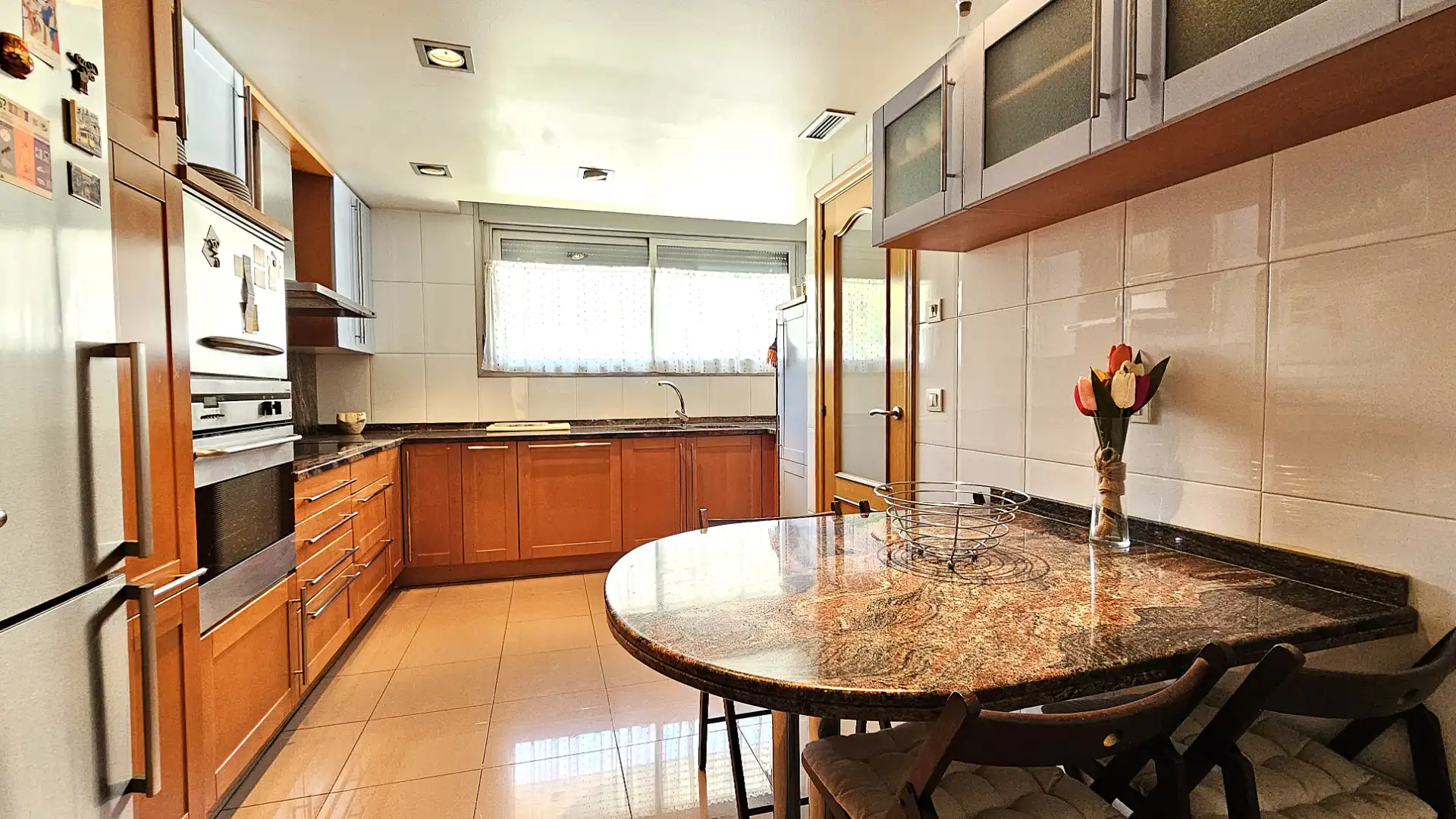 Cocina de Casa adosada en venta en Zaragoza con Aire acondicionado, Calefacción y Jardín privado