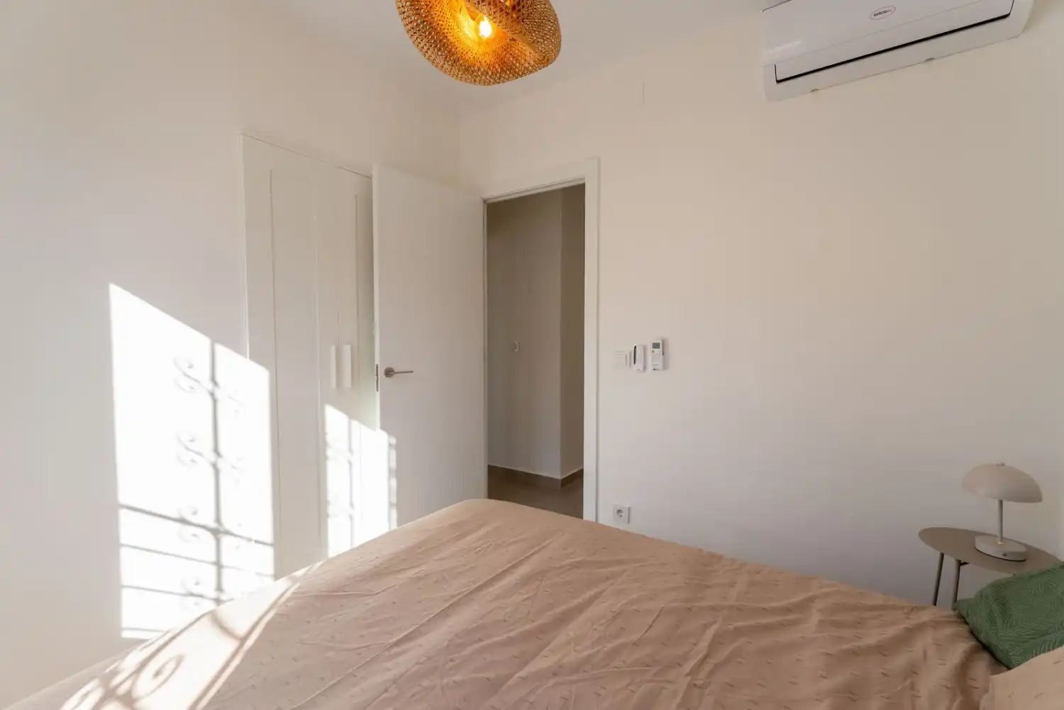 Detached house with pool for sale in Playa de los Locos, imagen 23