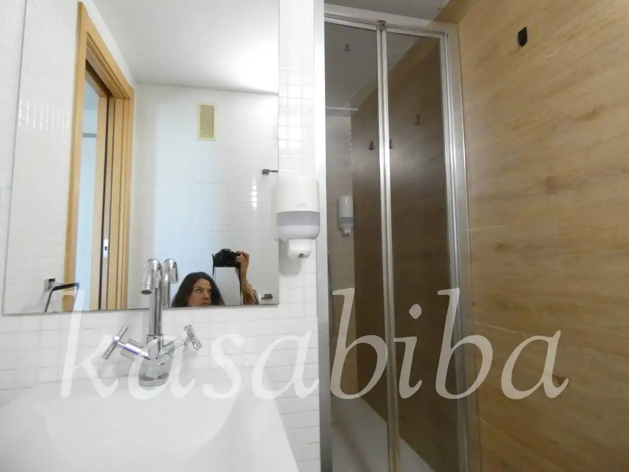 Badezimmer von Loft zur Miete in Valencia mit Klimaanlage, Heizung und Parkett