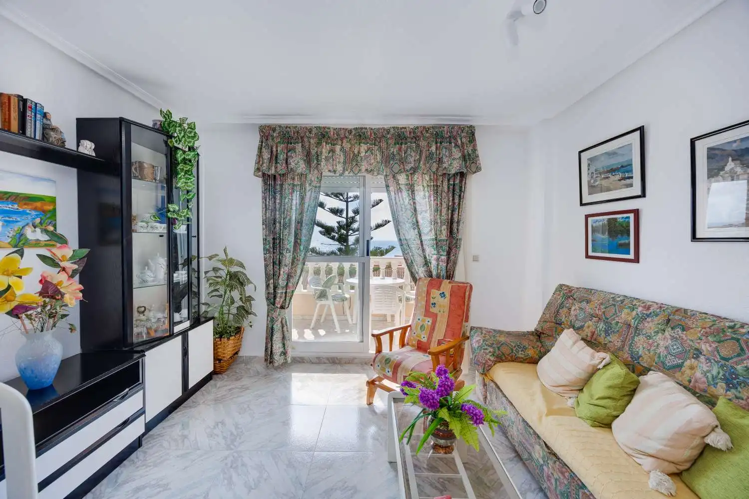 Sala d'estar de Apartament en venda en Torrevieja amb Terrassa, Piscina i Moblat