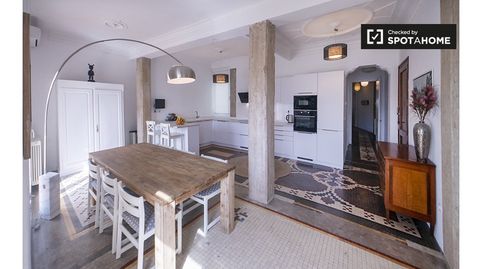 Piso de 3 dormitorios en alquiler en Russafa, Valencia