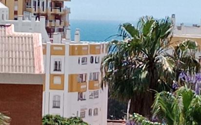 Vista exterior de Pis en venda en Benalmádena amb Aire condicionat, Calefacció i Terrassa