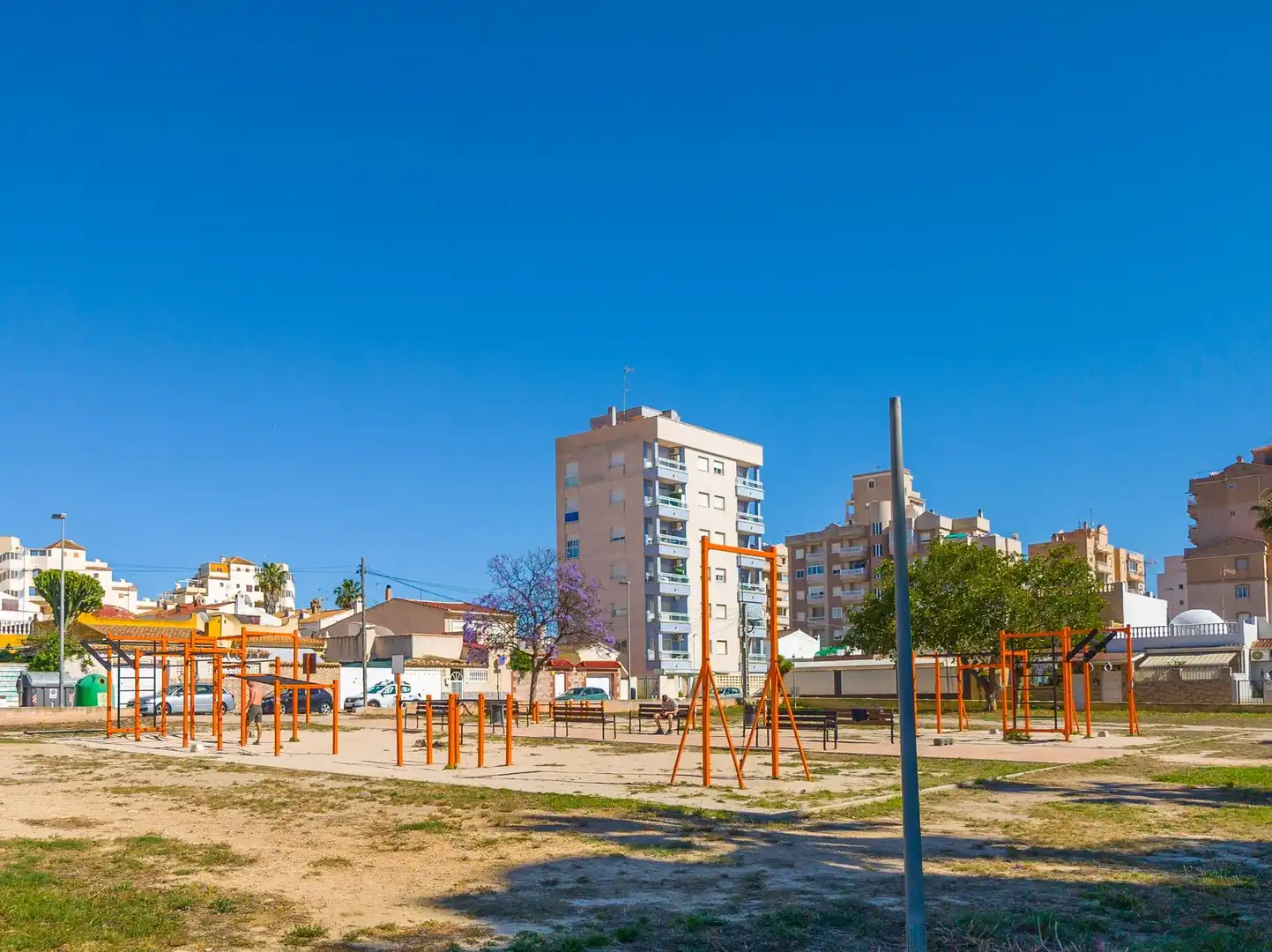 Vista exterior de Casa o chalet en venta en Torrevieja con Aire acondicionado, Jardín privado y Amueblado