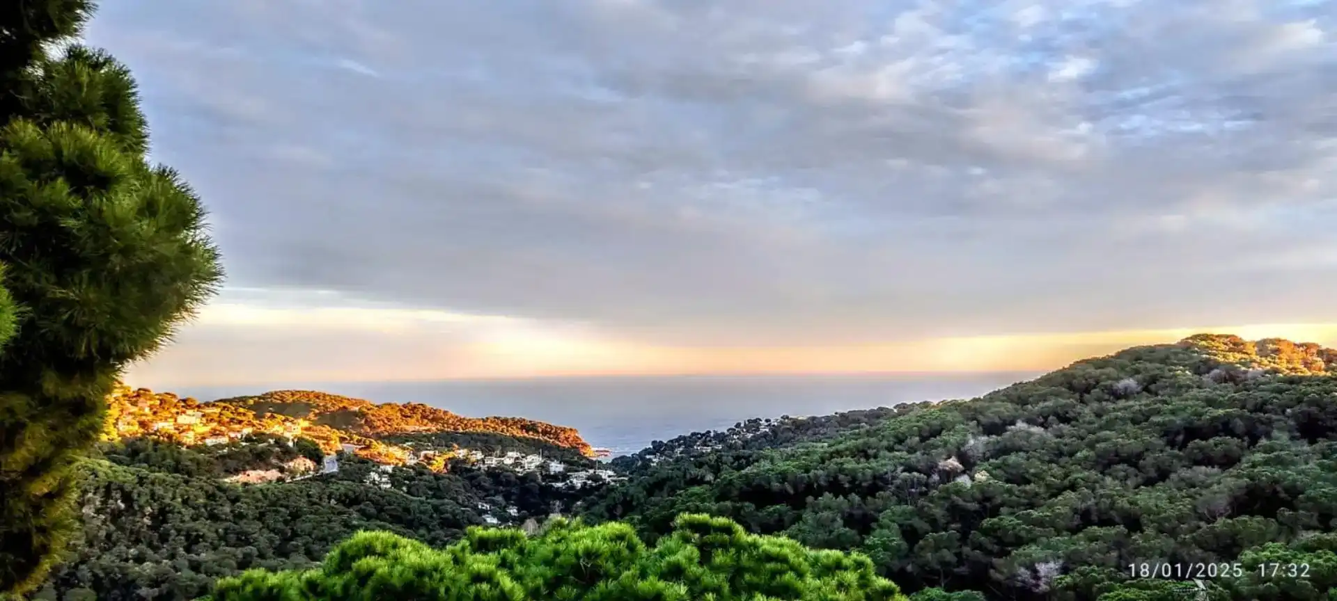 Vista exterior de Casa o chalet en venta en Lloret de Mar con Aire acondicionado, Piscina y Balcón
