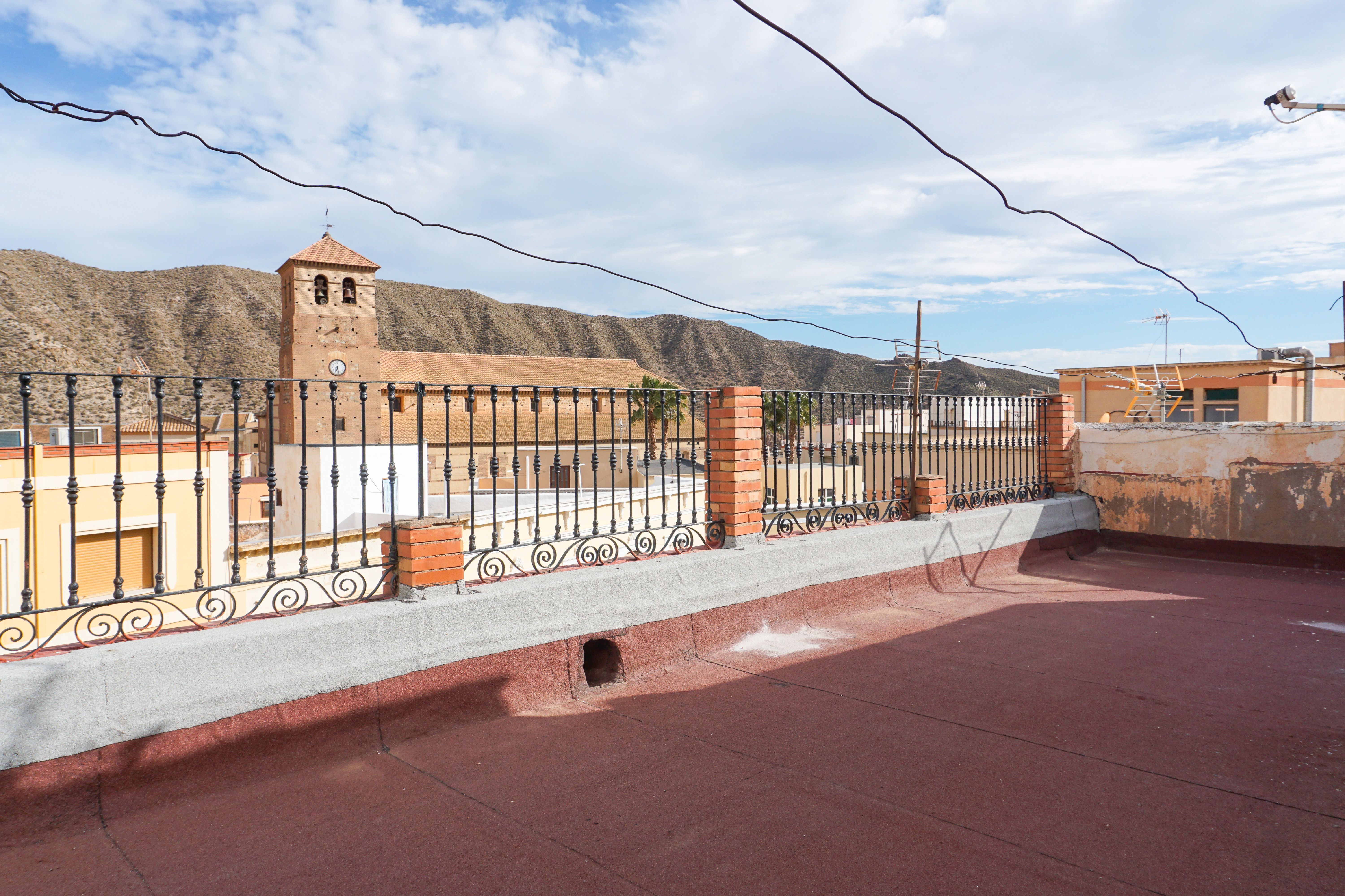 Vista exterior de Casa o xalet en venda en Tabernas amb Terrassa i Moblat