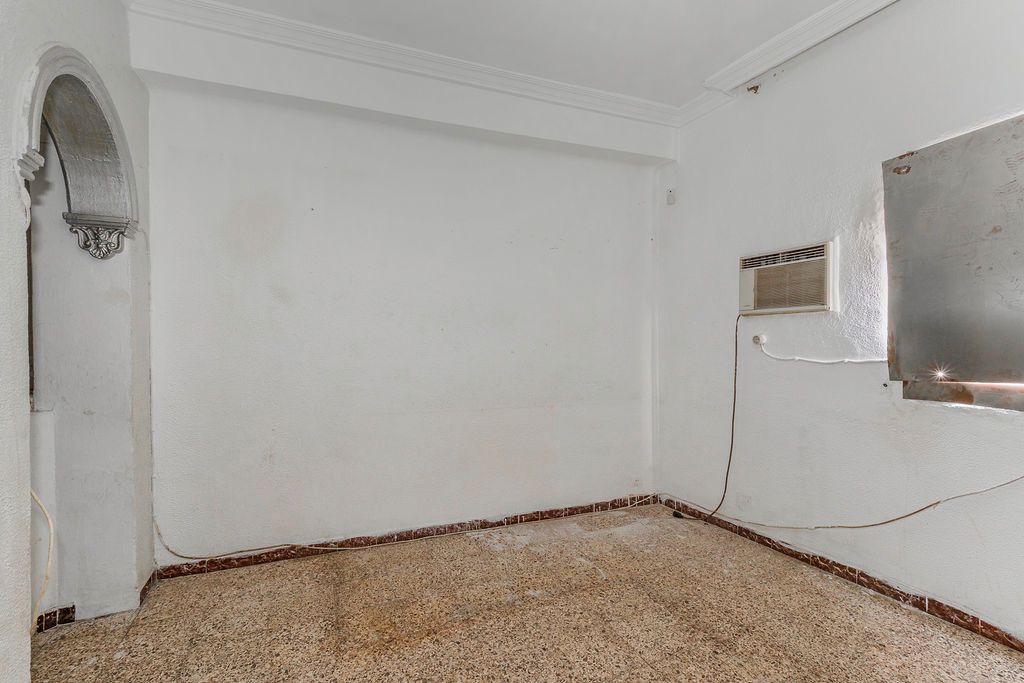 Flat for sale in  Sevilla Capital