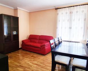 Sala d'estar de Casa o xalet de lloguer en Salamanca Capital amb Calefacció