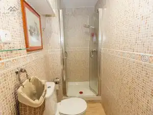 Bathroom of Flat for rent in Almuñécar  with Air Conditioner, Terrace and Furnished