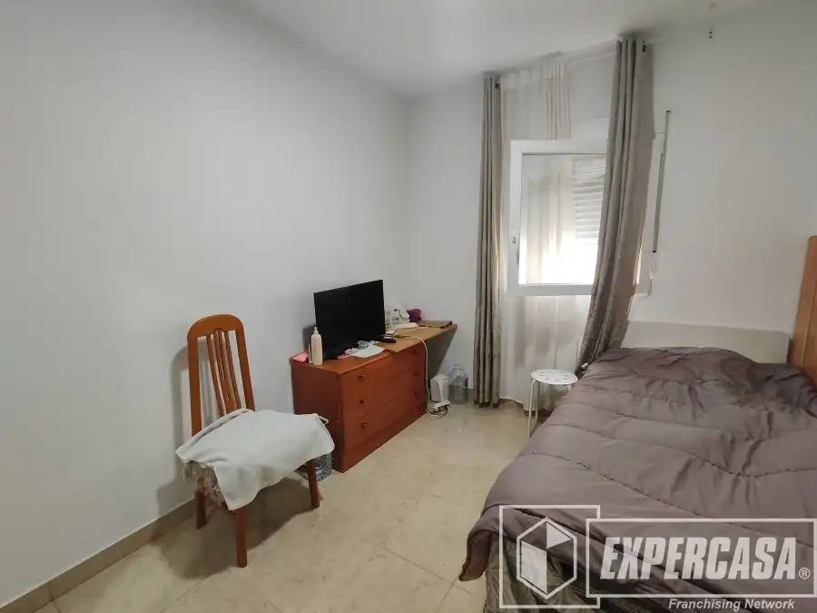 Habitación de Piso en venta en Castellón de la Plana / Castelló de la Plana con Aire acondicionado y Amueblado