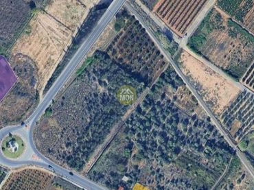 Terreno rústico en venta en Núcleo Urbano