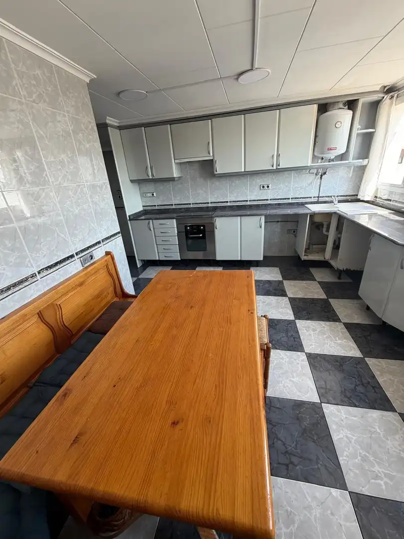 Cocina de Piso en venta en Valencia con Balcón