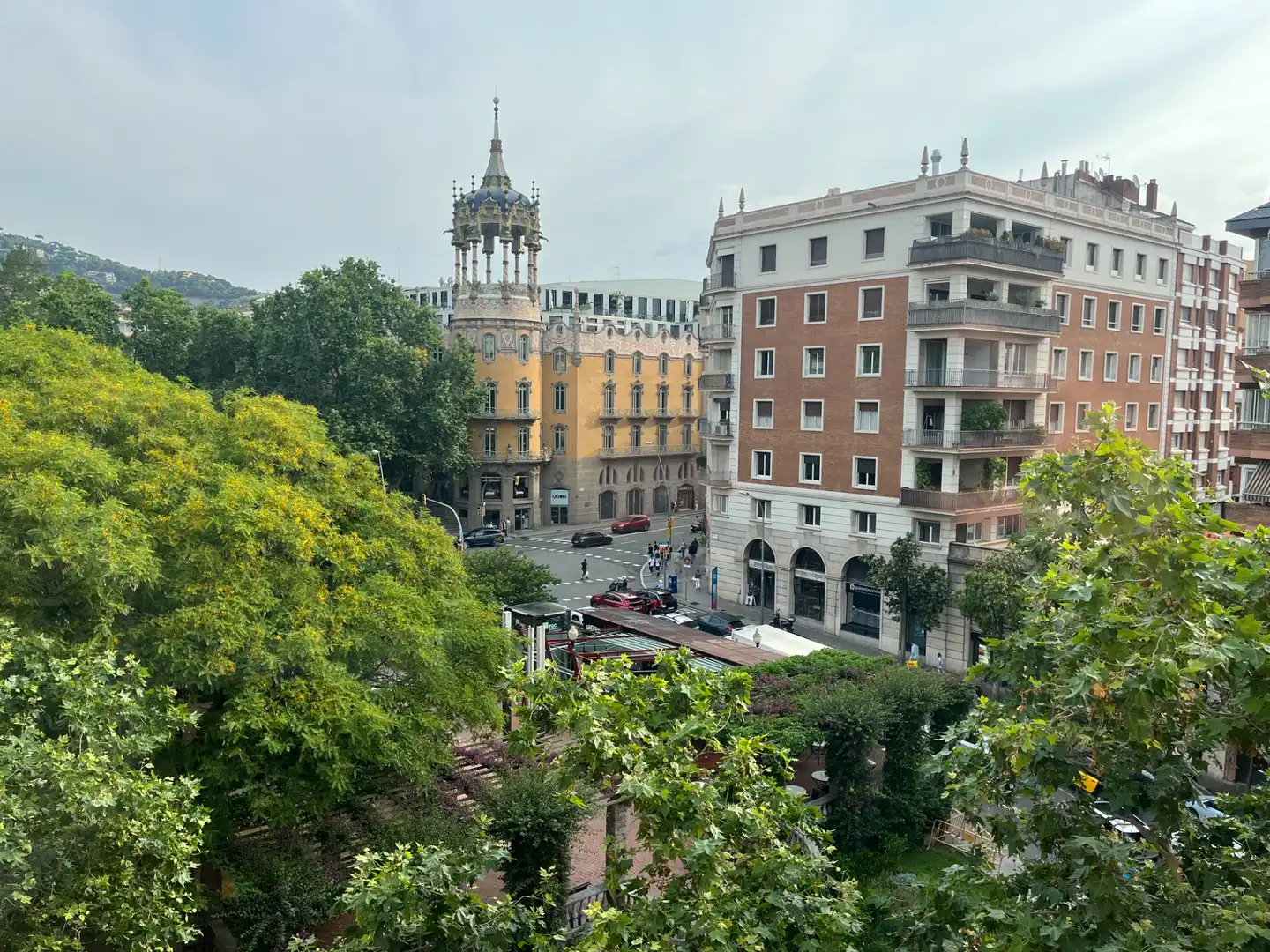 Vista exterior de Piso de alquiler en Barcelona con Aire acondicionado, Calefacción y Parquet