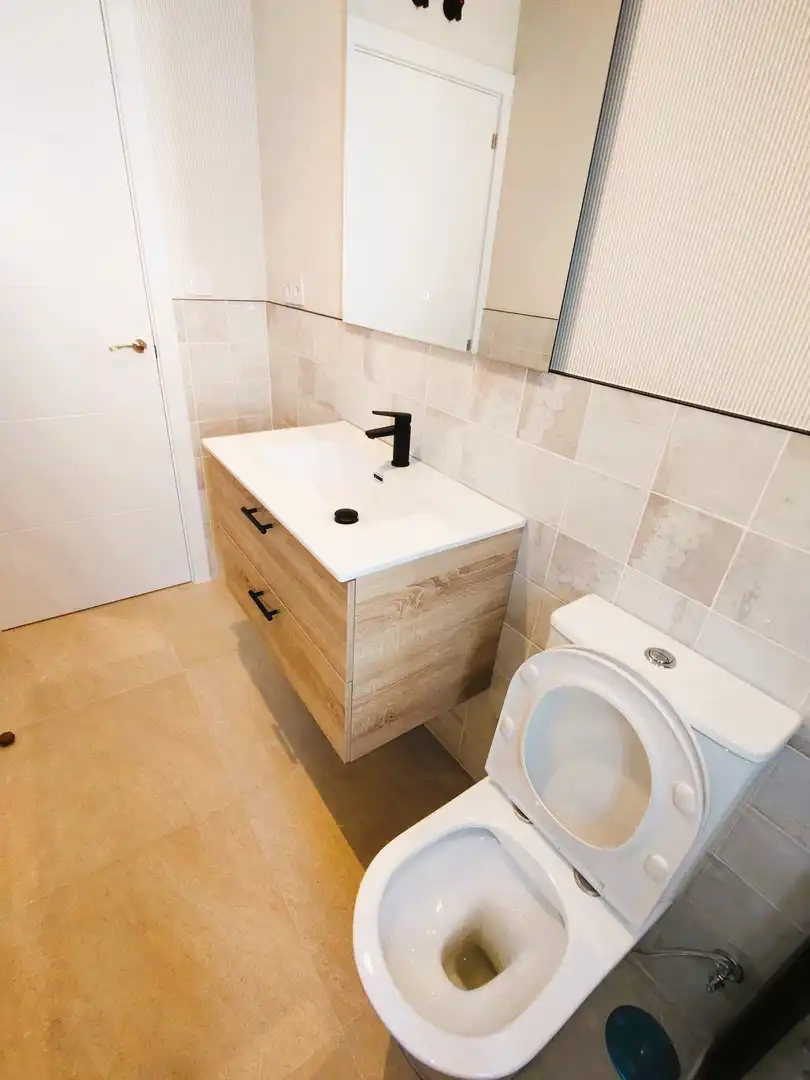 Bany de Pis en venda en Getafe amb Aire condicionat, Calefacció i Terrassa