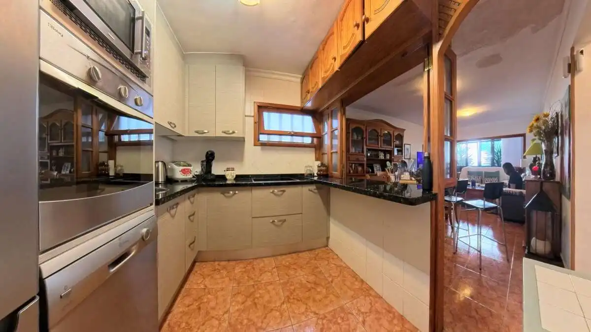 Cuina de Apartament en venda en Tías amb Terrassa, Traster i Moblat