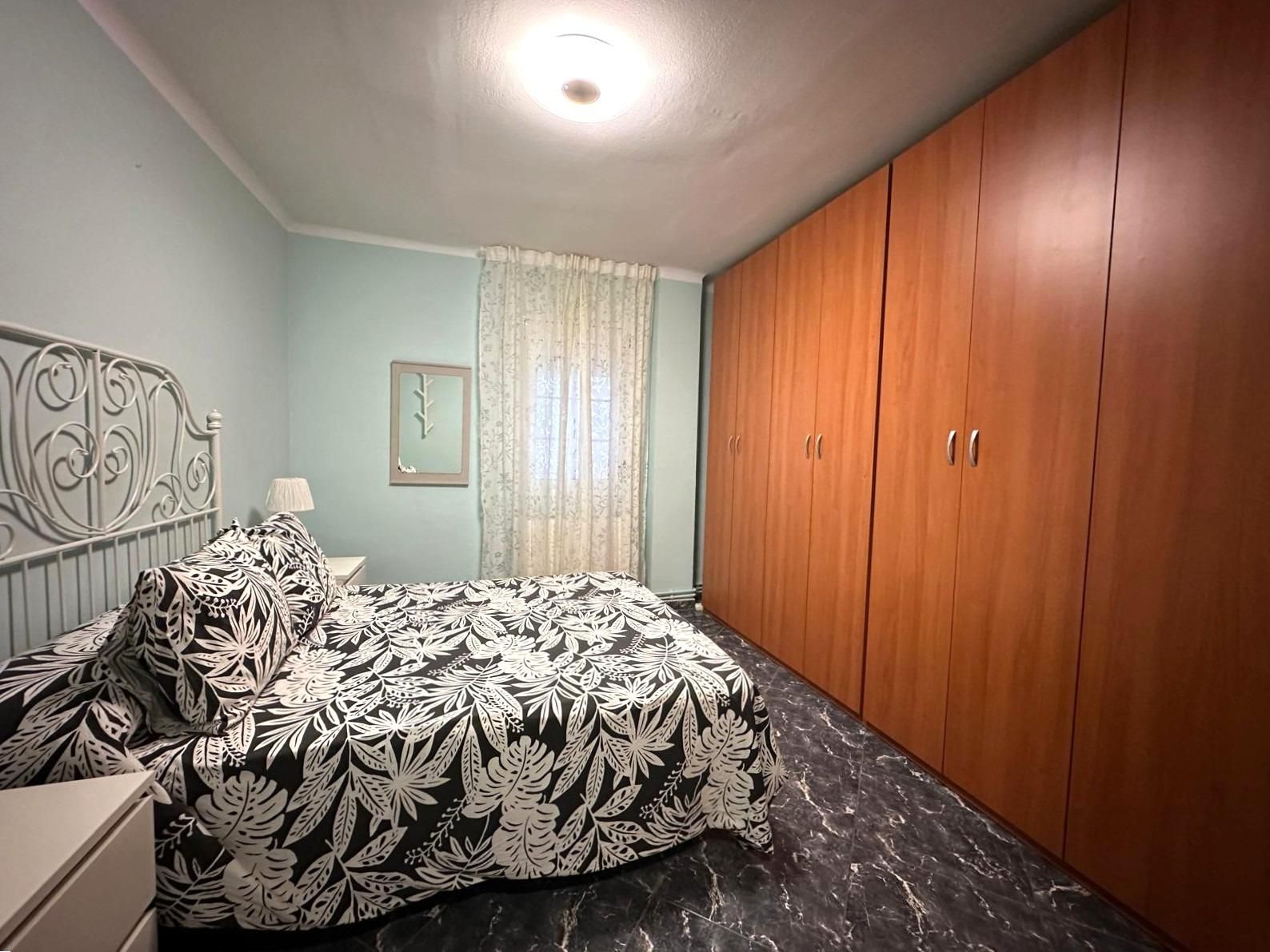 Habitación de Piso en venta en Badalona con Aire acondicionado, Calefacción y Balcón