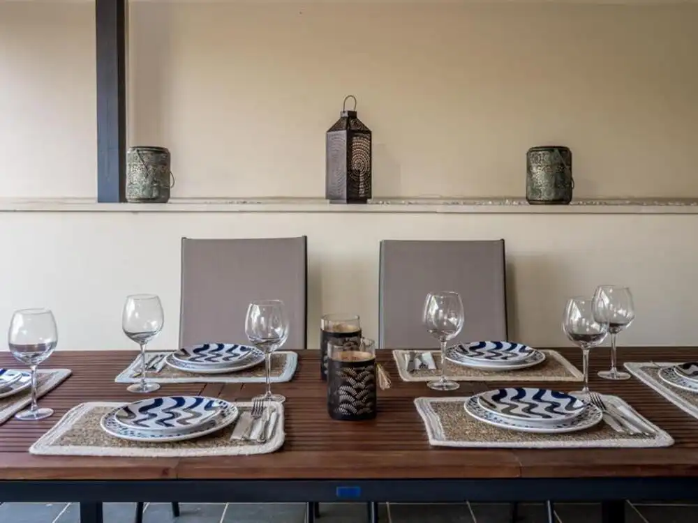 Comedor de Planta baja en venta en Benahavís con Aire acondicionado, Terraza y Piscina