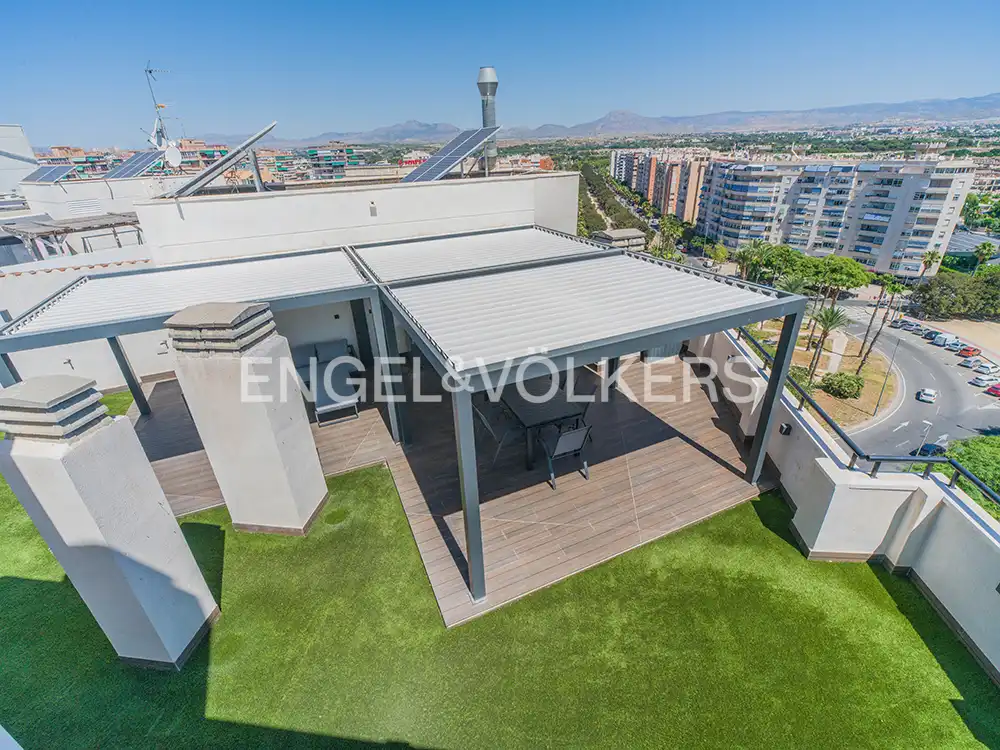 Àtic amb piscina de lloguer a Calle Pedro Ferrándiz 15, imagen 35