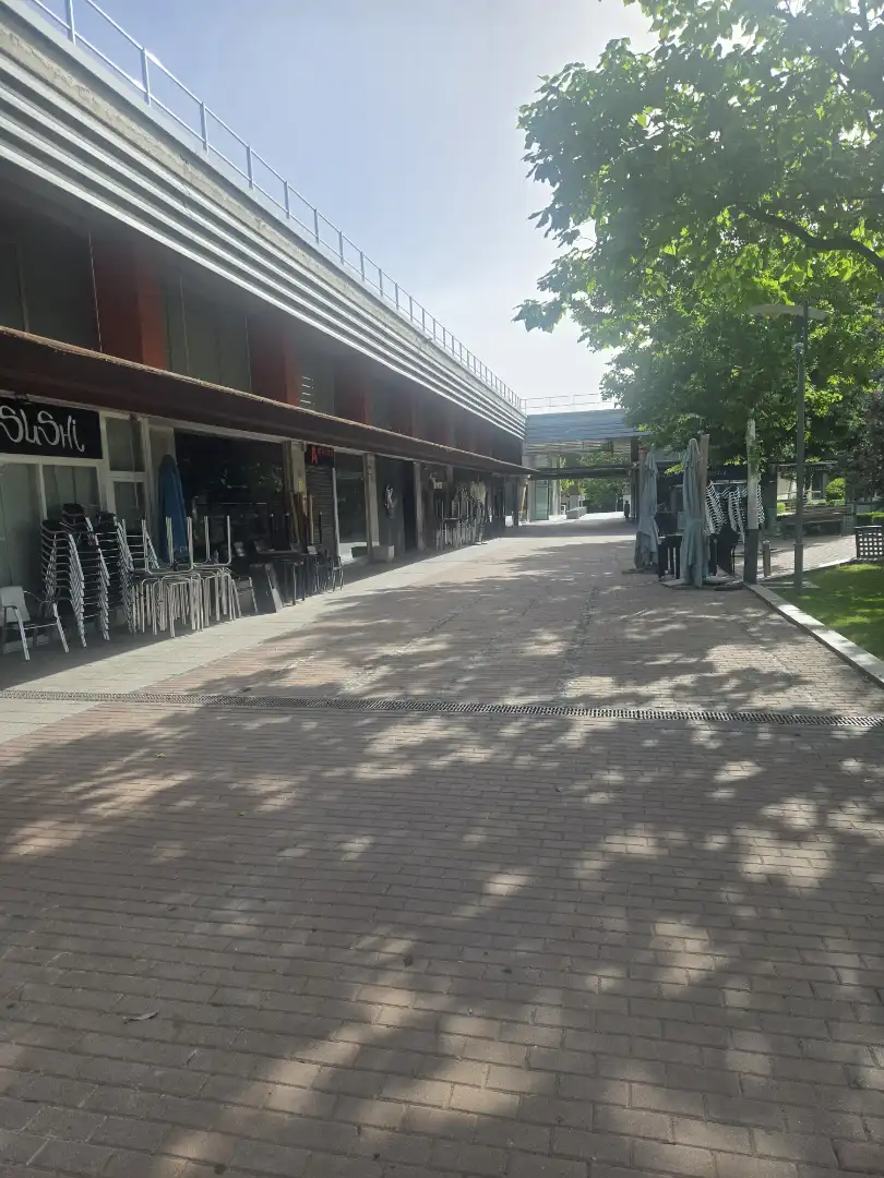 Büro zum Verkauf in Alcalá de Henares mit Klimaanlage, Heizung und Internet