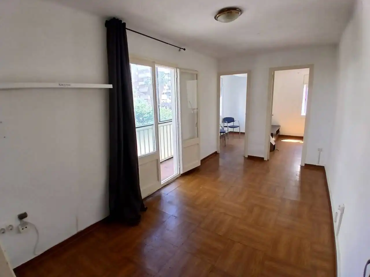 Habitación de Piso en venta en Vilanova i la Geltrú con Balcón