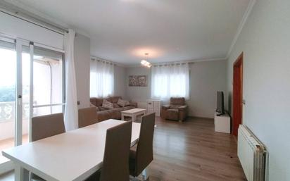 Living room of House or chalet for sale in Terrassa  with Air Conditioner, Heating and Parquet flooring