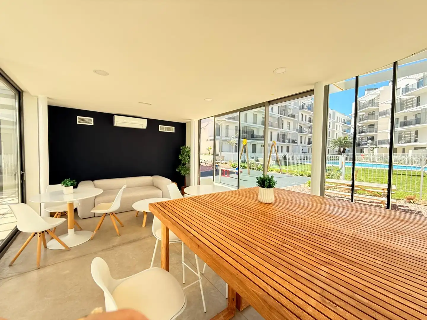 Terrasse von Dachboden zum Verkauf in Dénia mit Klimaanlage, Privatgarten und Terrasse