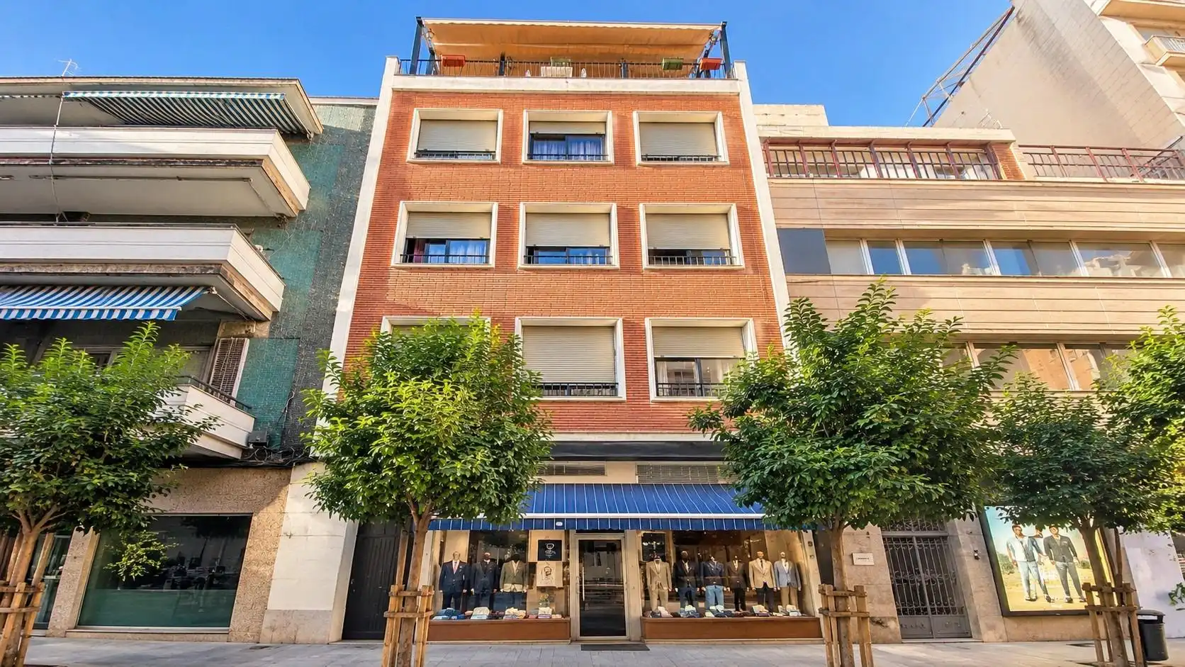 Vista exterior de Casa o xalet en venda en Córdoba amb Aire condicionat, Calefacció i Terrassa