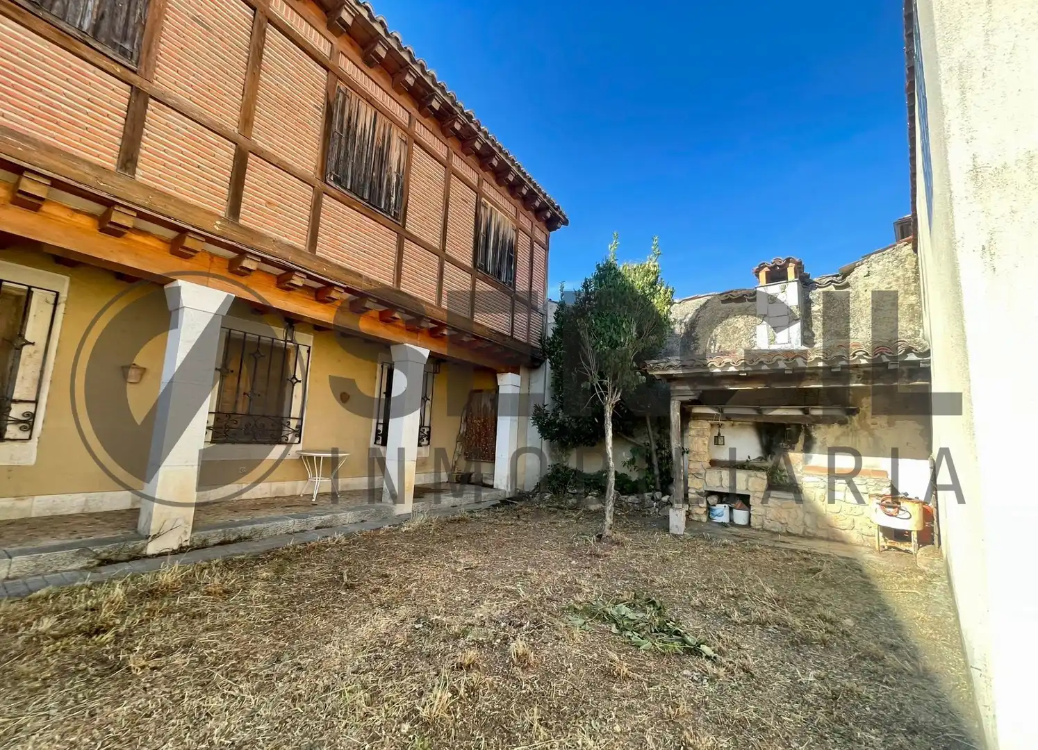 Exterior view of Houses for sale in Brieva  with Heating, Private garden and Storage room