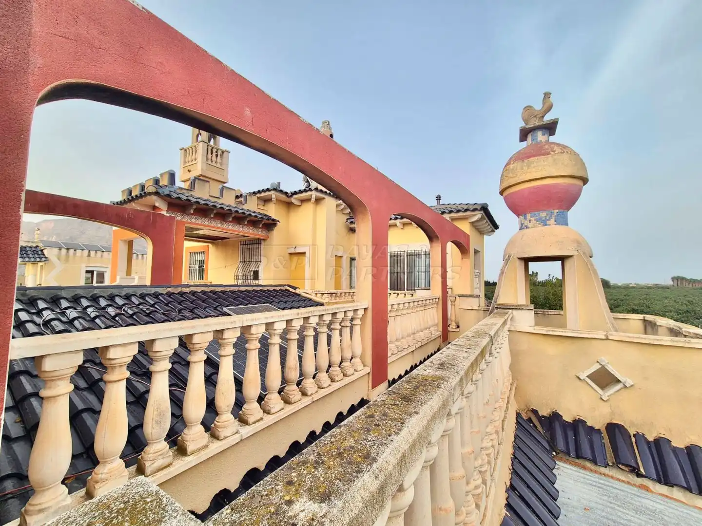 Vista exterior de Casa o xalet en venda en Orihuela amb Jardí privat, Terrassa i Piscina