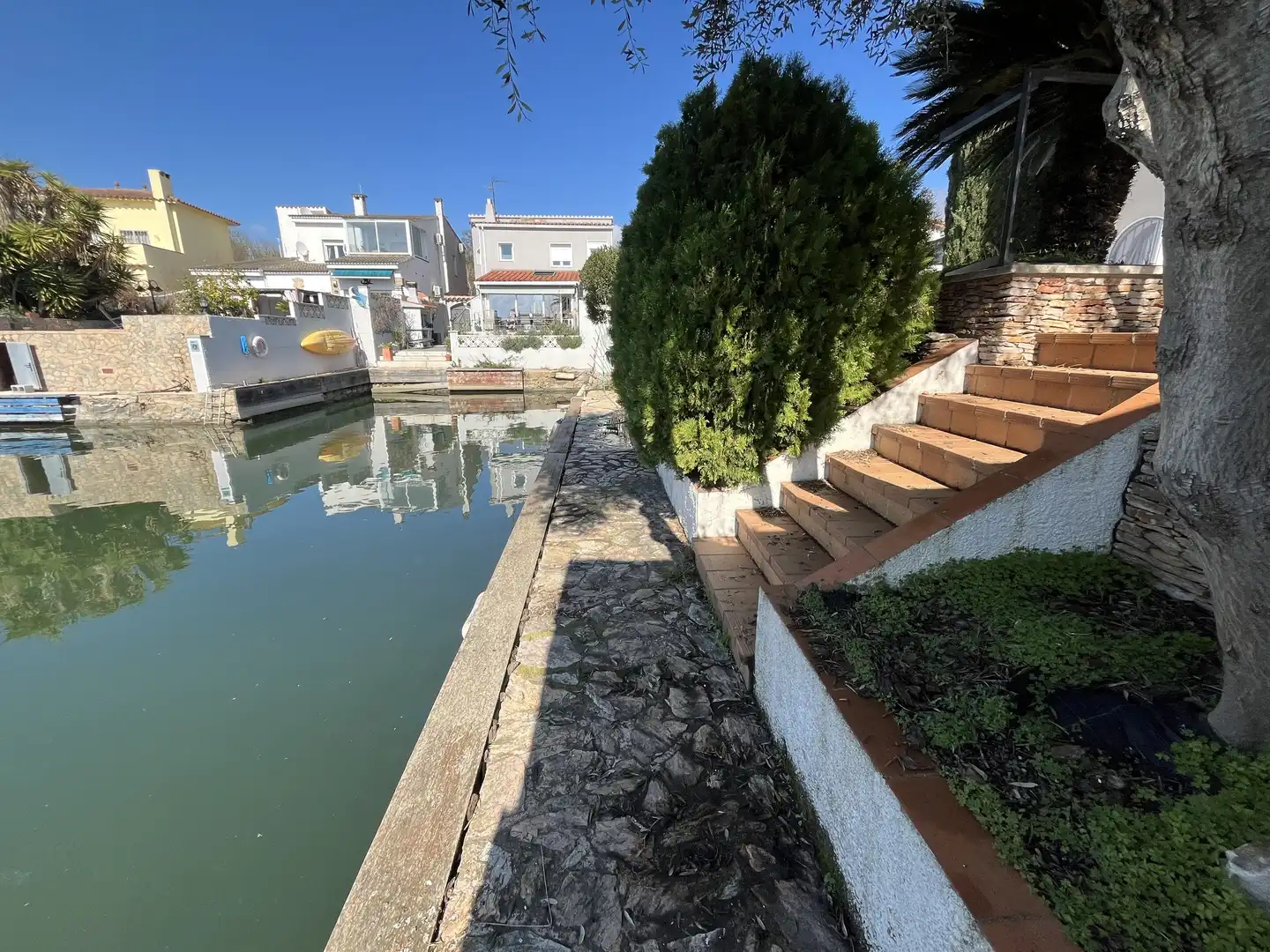 Vista exterior de Casa o xalet en venda en Empuriabrava