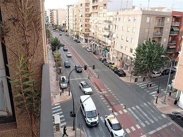 Flat with balcony for sale in Elche ciudad