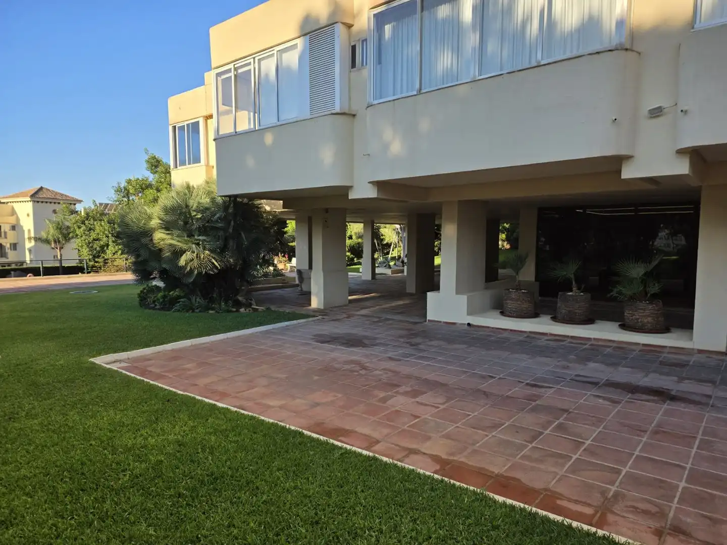 Terrassa de Estudi en venda en Marbella amb Terrassa, Moblat i Piscina comunitària