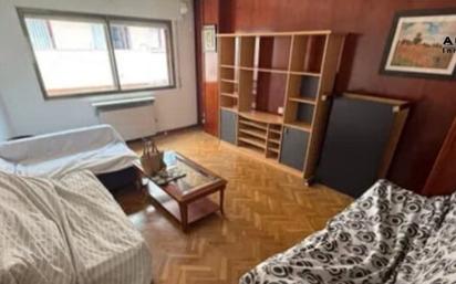 Bedroom of Flat for sale in Valladolid Capital  with Heating, Parquet flooring and Storage room