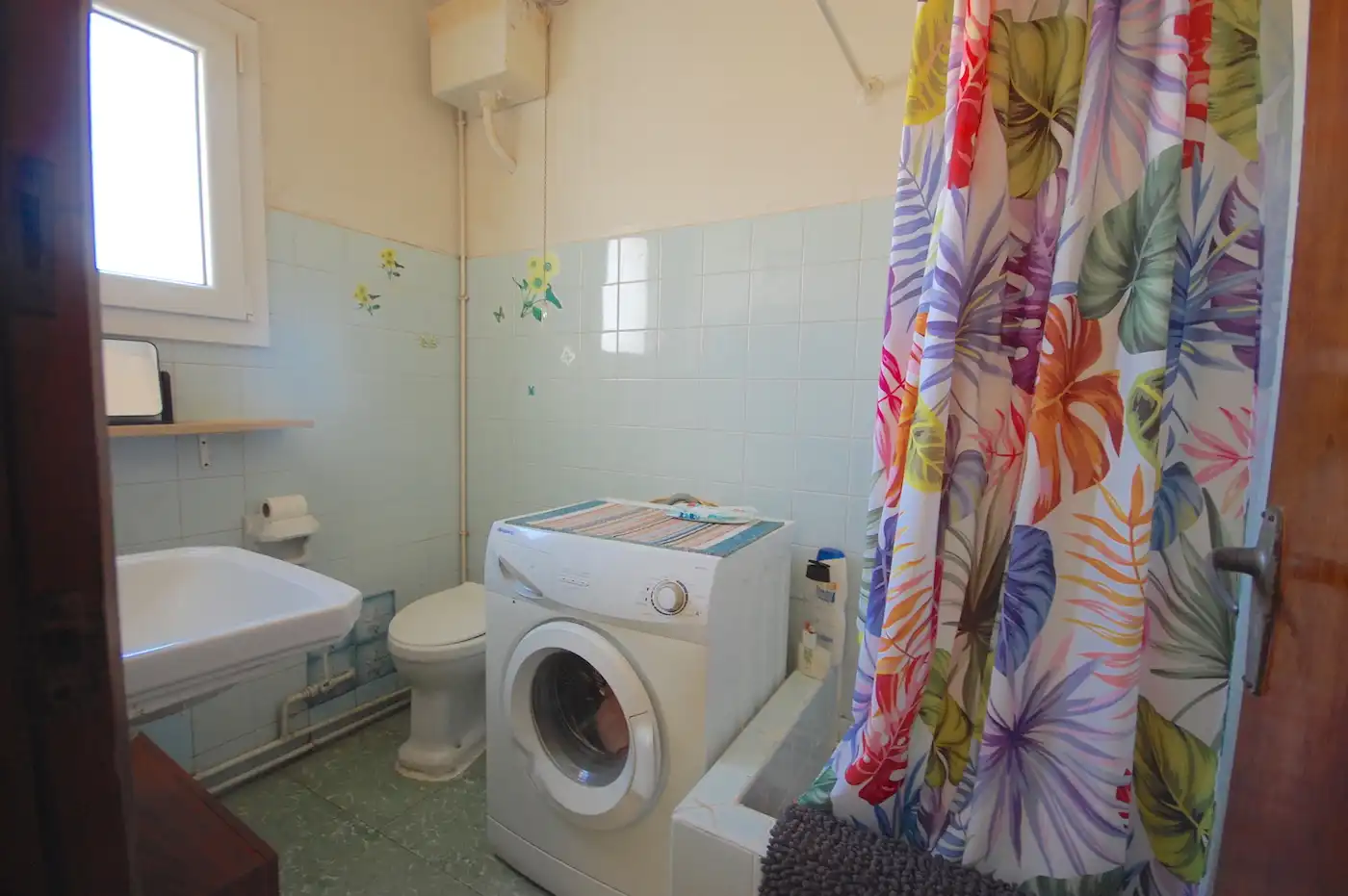 Baño de Apartamento en venta en L'Escala con Terraza