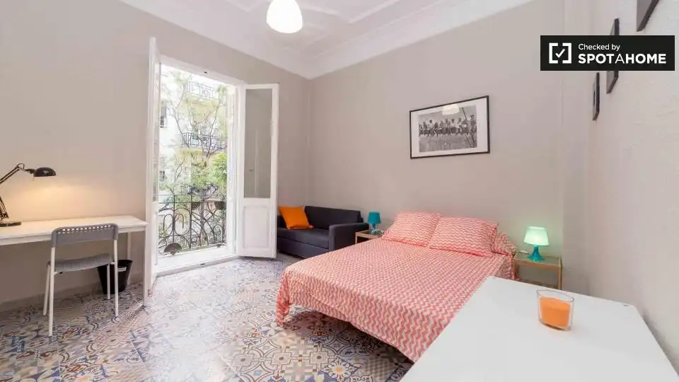 Schlafzimmer von Wohnung zur untervermieten in Valencia mit Klimaanlage, Heizung und Möbliert