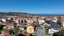 Außenansicht von Wohnung zum verkauf in Noja mit Heizung, Terrasse und Gemeinschaftspool