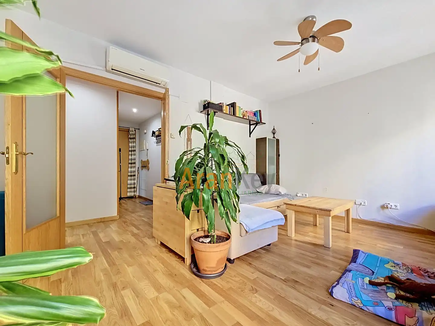 Living room of Flat for sale in Aranjuez  with Air Conditioner and Furnished