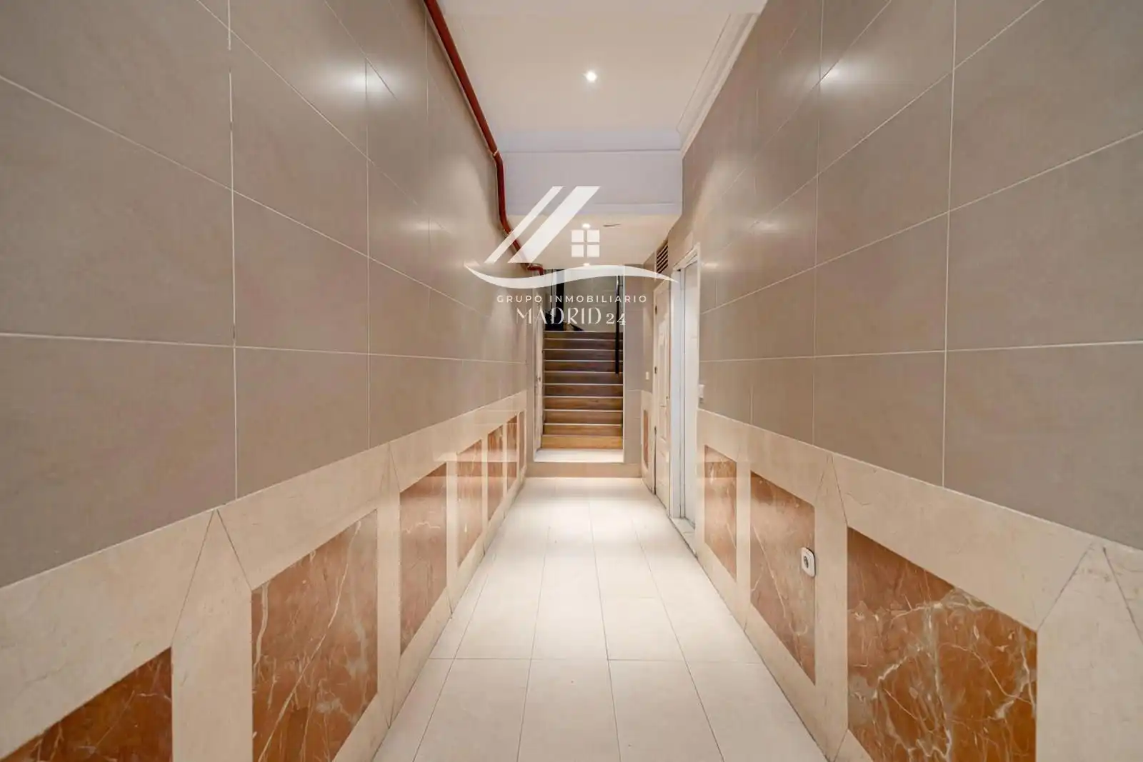 Appartamento con ascensore in vendita a Calle de Montera, imagen 3
