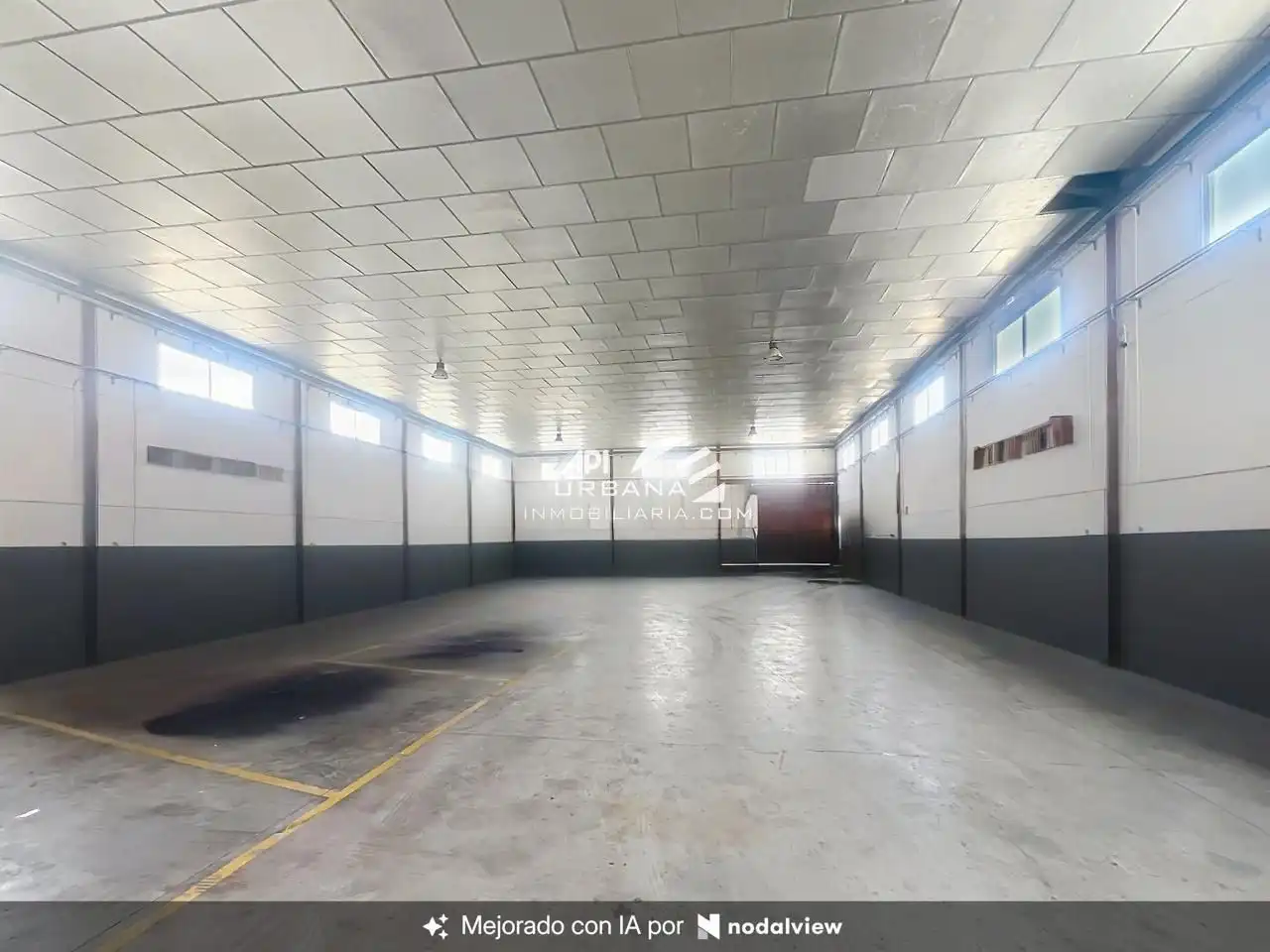 Nave industrial en venta en Lucena
