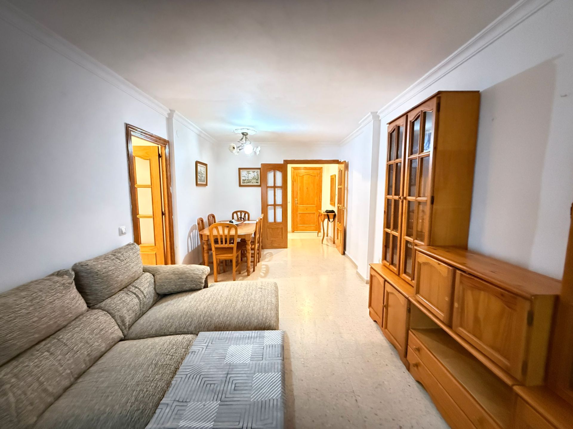 Sala d'estar de Pis en venda en San Roque amb Moblat, Rentadora i Microones