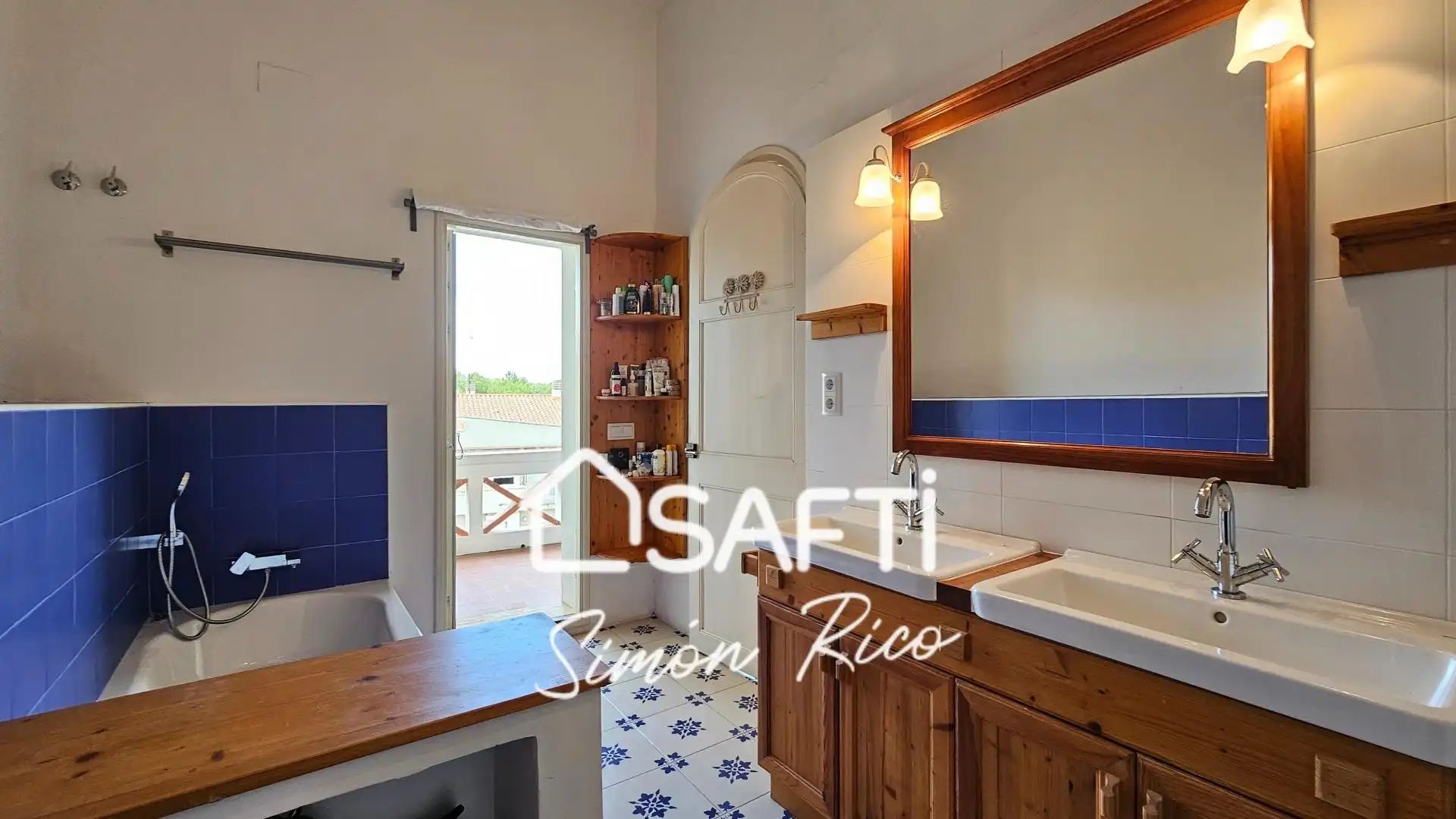 Casa adosada en venta en Gelida