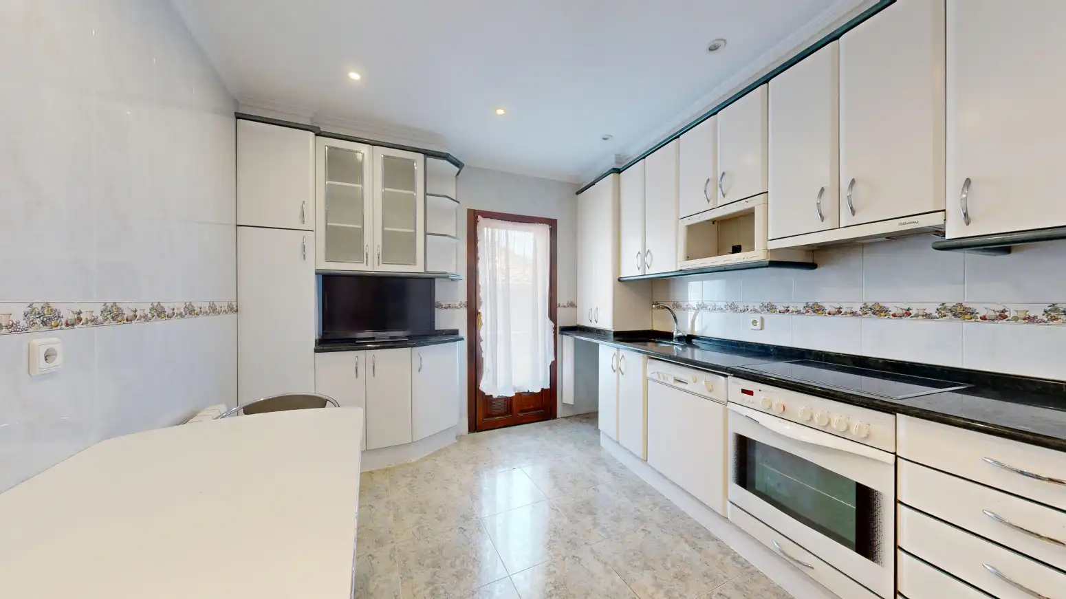 Kitchen of Houses for sale in Tafalla  with Heating, Parquet flooring and Terrace