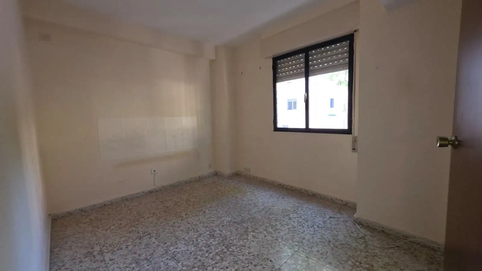 Habitación de Piso en venta en Marbella con Terraza, Piscina y Horno