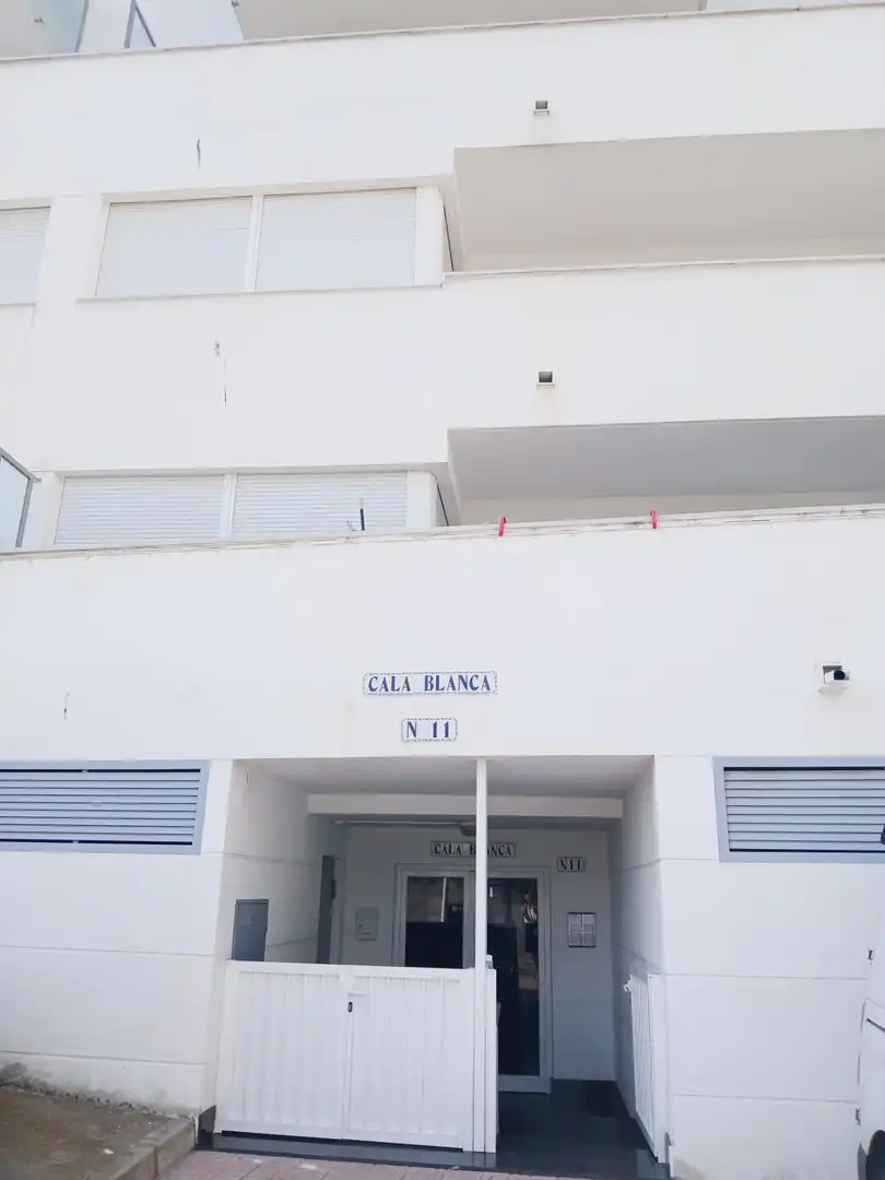 Vista exterior de Apartamento en venta en Oropesa del Mar / Orpesa con Aire acondicionado, Terraza y Amueblado