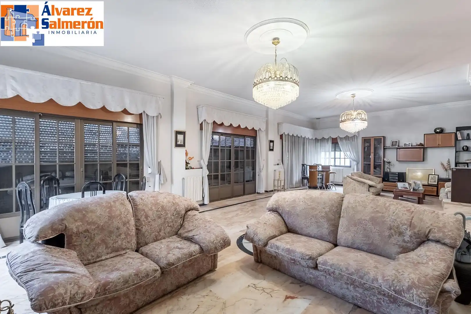 Villa mit Terrasse zum Verkauf in Calle CAMELIA, imagen 11