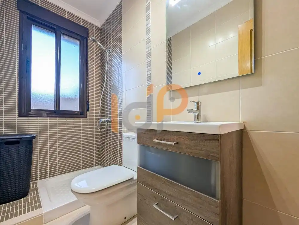 Baño de Piso en venta en Chirivel con Piscina comunitaria