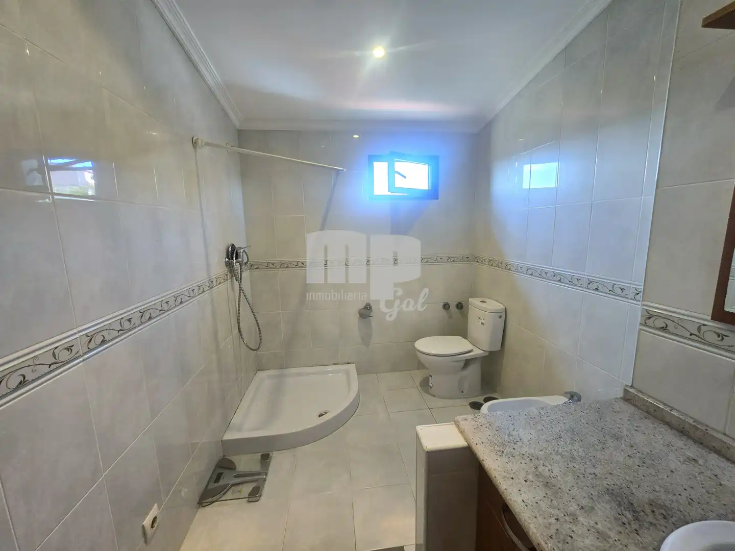 Baño de Casa o chalet en venta en Vigo  con Calefacción, Jardín privado y Terraza