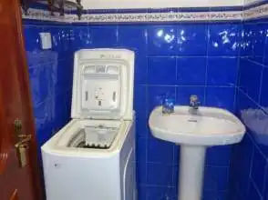 Bathroom of Flat for rent in Gijón   with Heating and Parquet flooring