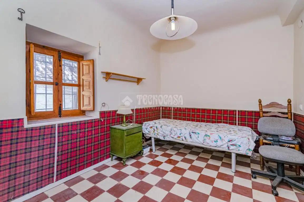 Bedroom of Houses for sale in Granada  with Heating, Terrace and Swimming Pool