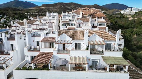 Vive como un Rey en este Ático Dúplex de Ensueño en Aloha Royal Disfruta de vistas panorámicas al mar, un ambiente lujoso y una u, imatge 3